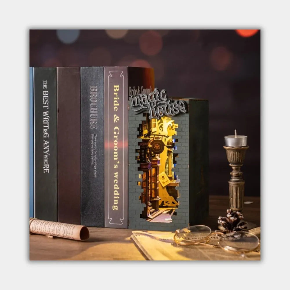 Maqueta Sujetalibros Magic House