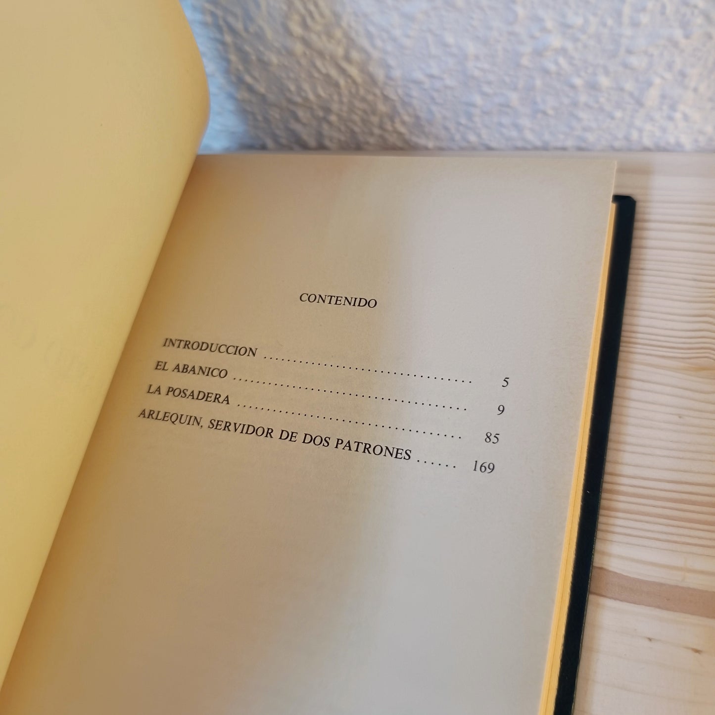 El abanico, Arlequín y La posadera